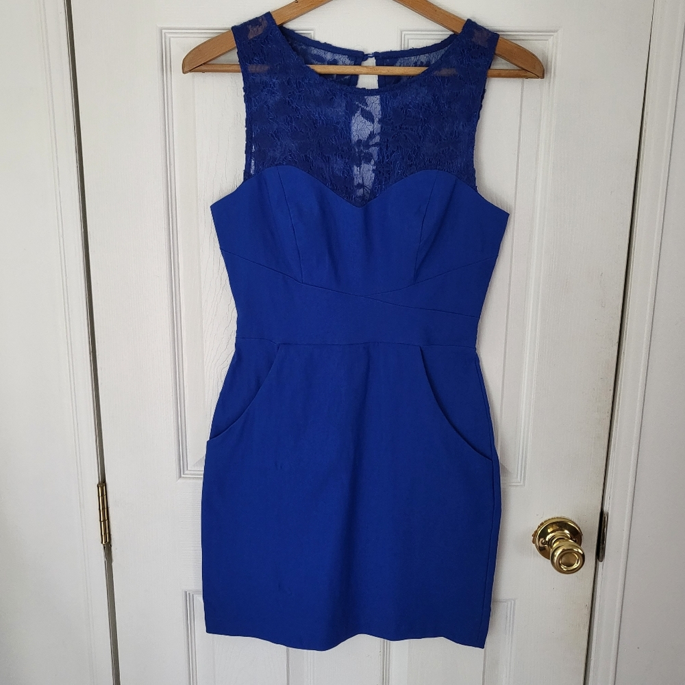 Blue and lace bodycon dress